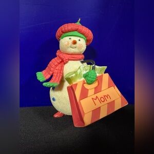 Hallmark Keepsake 2010 "Merry Making Mom" Christmas Ornament Snowman